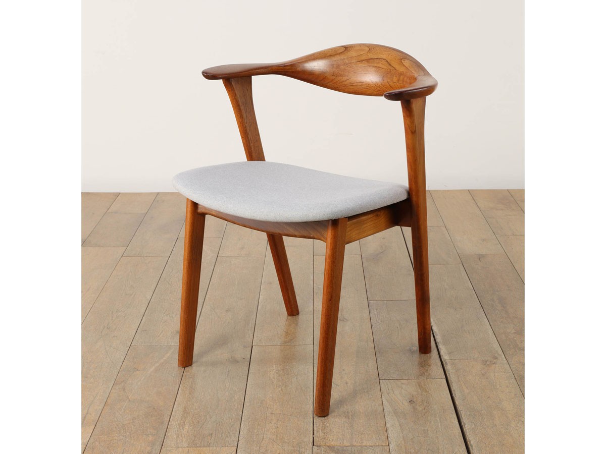 Lloyd's Antiques Real Antique
Erik Kirkegaard Armchair Model.48 / ロイズ・アンティークス デンマークアンティーク家具
エリック・キルケゴー アームチェア Model.48 （チェア・椅子 > ダイニングチェア） 5