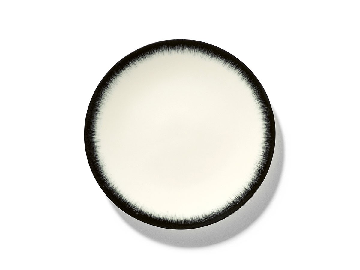 SERAX DE by ANN DEMEULEMEESTER
Plate 14cm White/Black Variation 3