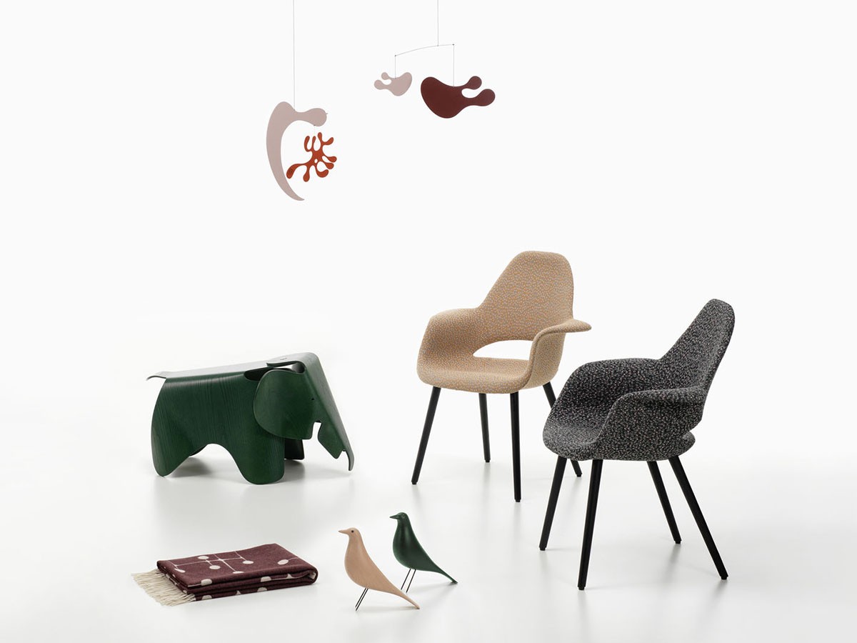 Vitra Eames Special Collection 2023
Plywood Mobile / ヴィトラ イームズ スペシャルコレクション 2023
イームズ プライウッド モビール
モデル A （オブジェ・アート > オブジェ） 3