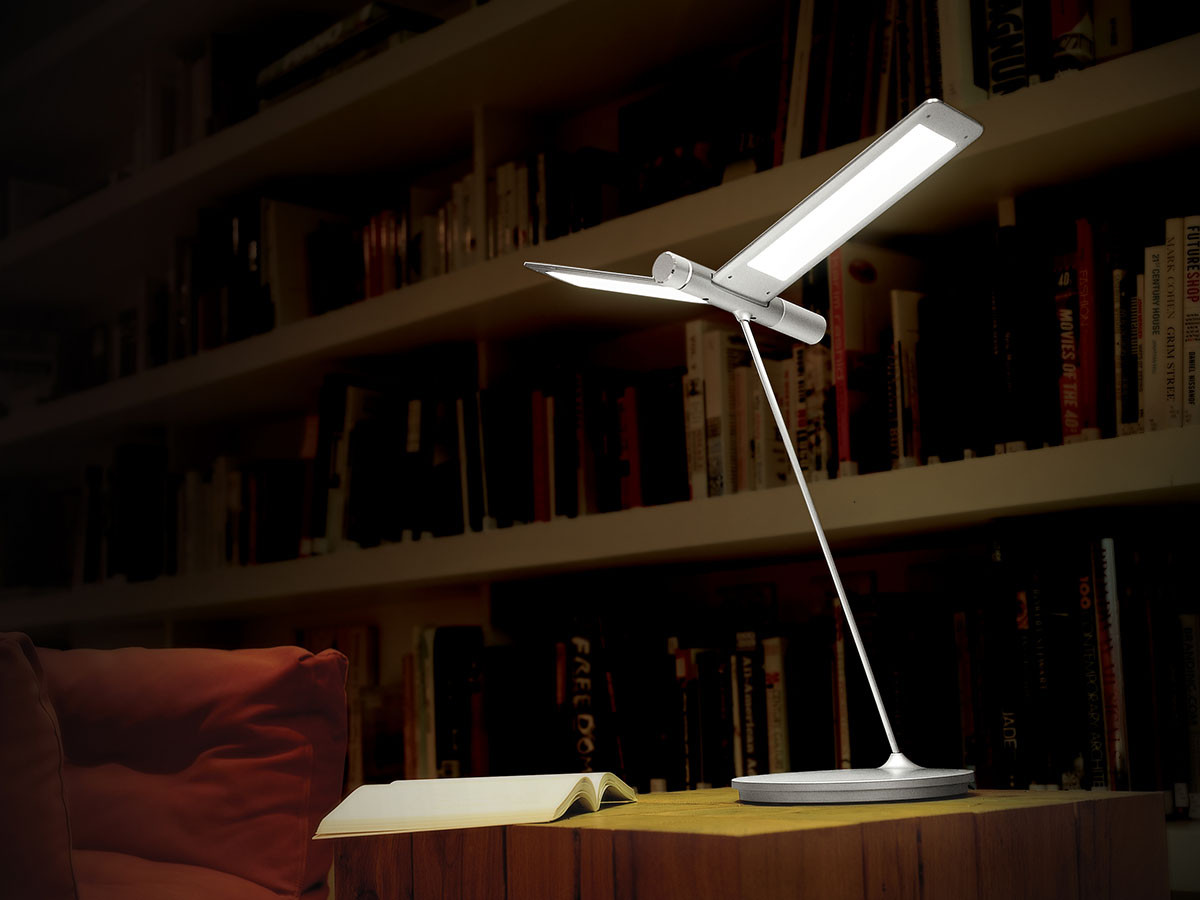 QisDesign Seagull / キスデザイン シーガル LEDデスクライト （ライト・照明 > デスクライト） 1