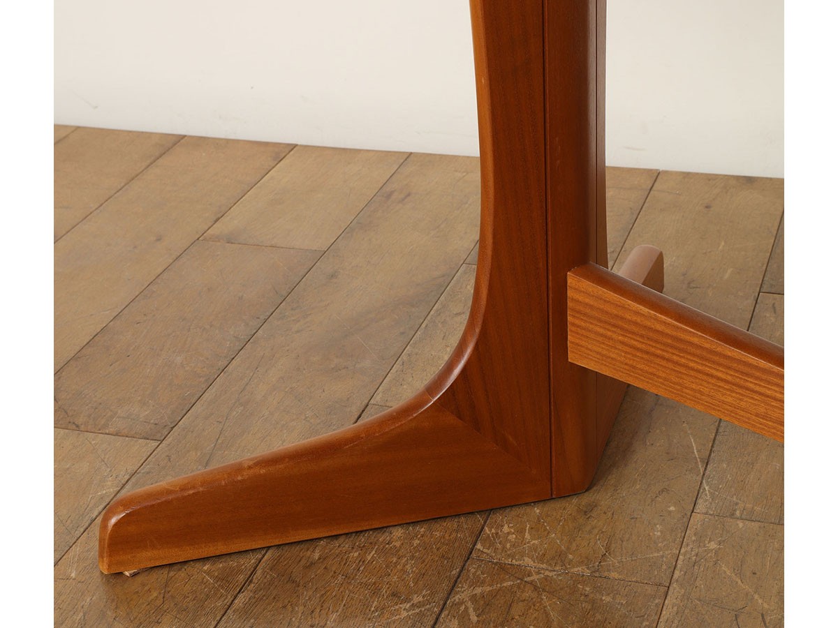 Lloyd's Antiques Real Antique
William Lawrence Extension Table / ロイズ・アンティークス 英国アンティーク家具
ウィリアムローレンス エクステンションテーブル （テーブル > ダイニングテーブル） 18