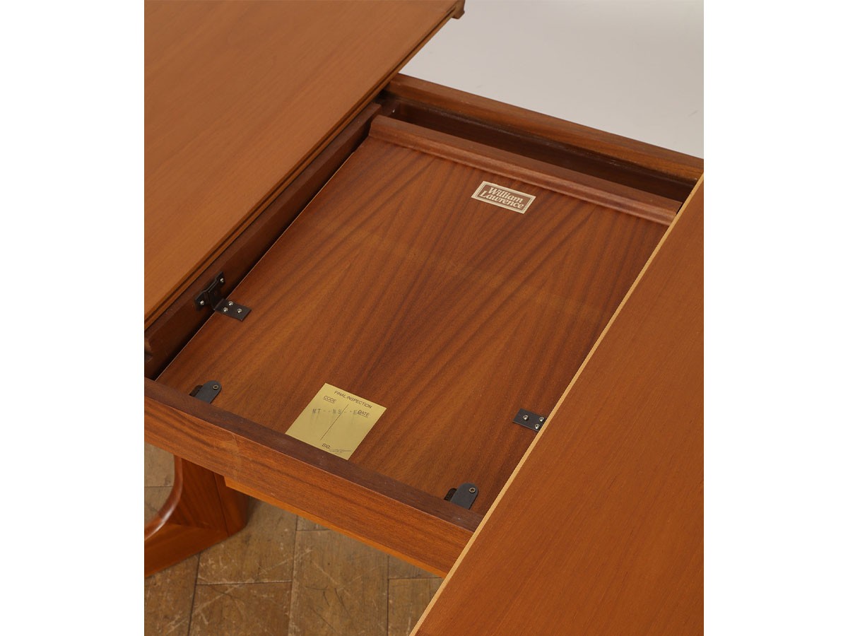 Lloyd's Antiques Real Antique
William Lawrence Extension Table / ロイズ・アンティークス 英国アンティーク家具
ウィリアムローレンス エクステンションテーブル （テーブル > ダイニングテーブル） 14