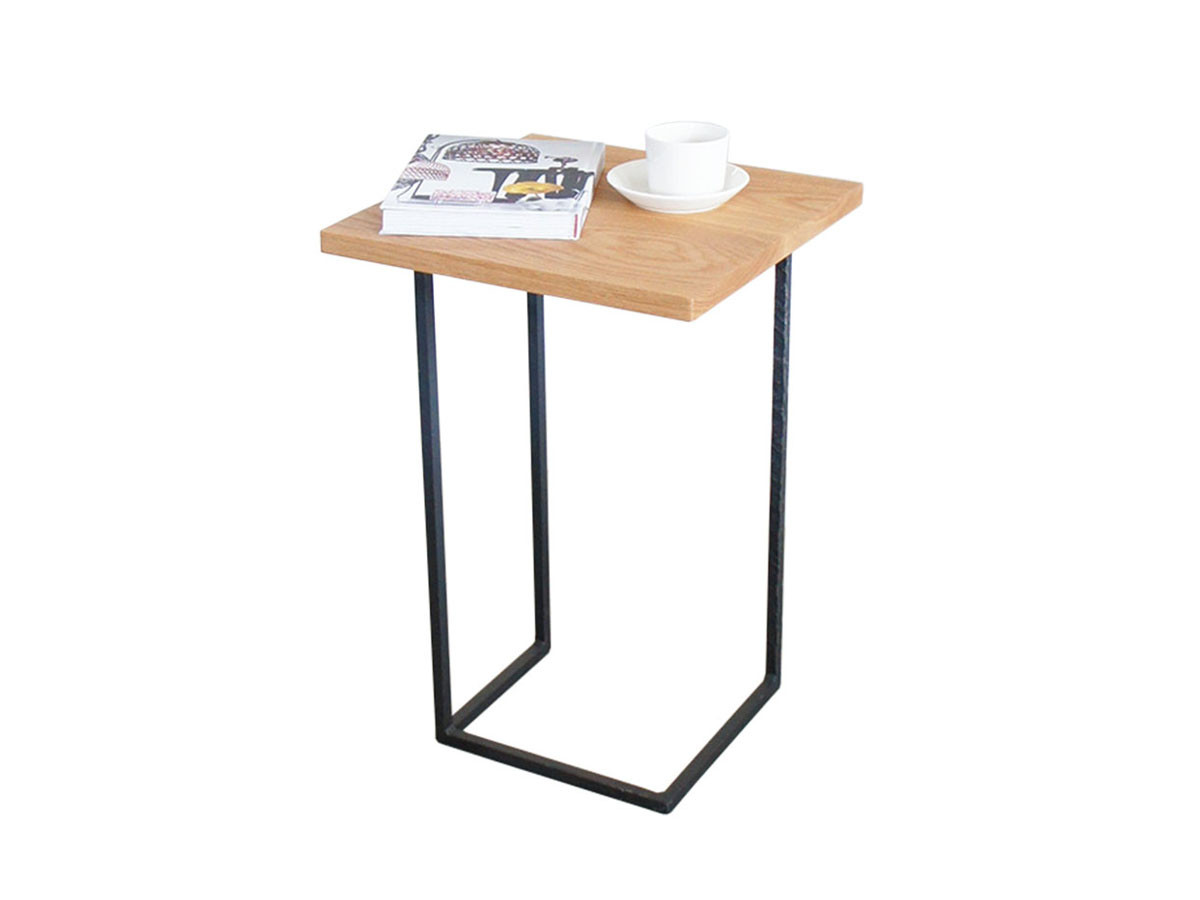 杉山製作所 KUROTETSU
SUMI SIDE TABLE / すぎやませいさくしょ クロテツ
スミ サイドテーブル（木天板） （テーブル > サイドテーブル） 2