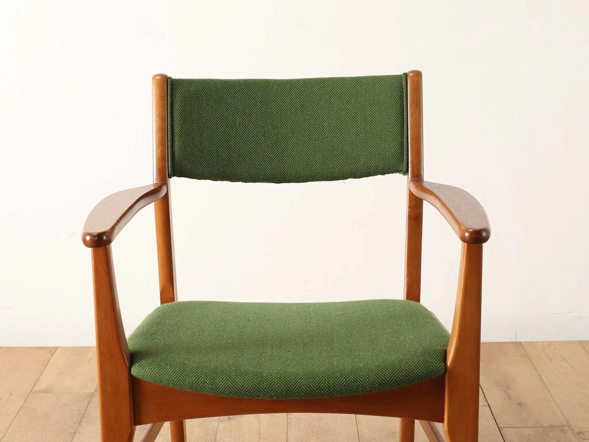 Lloyd's Antiques Real Antique 
Arm Chair / ロイズ・アンティークス デンマークアンティーク家具
アームチェア IQ008534 （チェア・椅子 > ダイニングチェア） 9