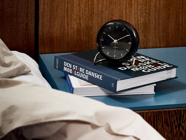 ARNE JACOBSEN
City Hall Table Clock / アルネ・ヤコブセン
シティホール テーブルクロック （時計 > 置時計） 2