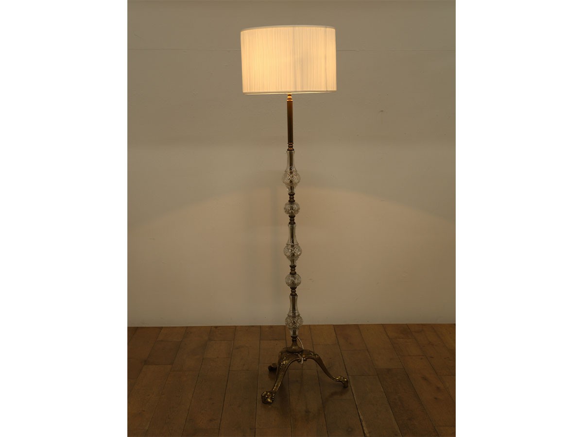 Lloyd's Antiques Real Antique
Glass Floor Lamp / ロイズ・アンティークス ベルギーアンティーク家具
グラスフロアランプ （ライト・照明 > フロアライト・フロアスタンド） 4