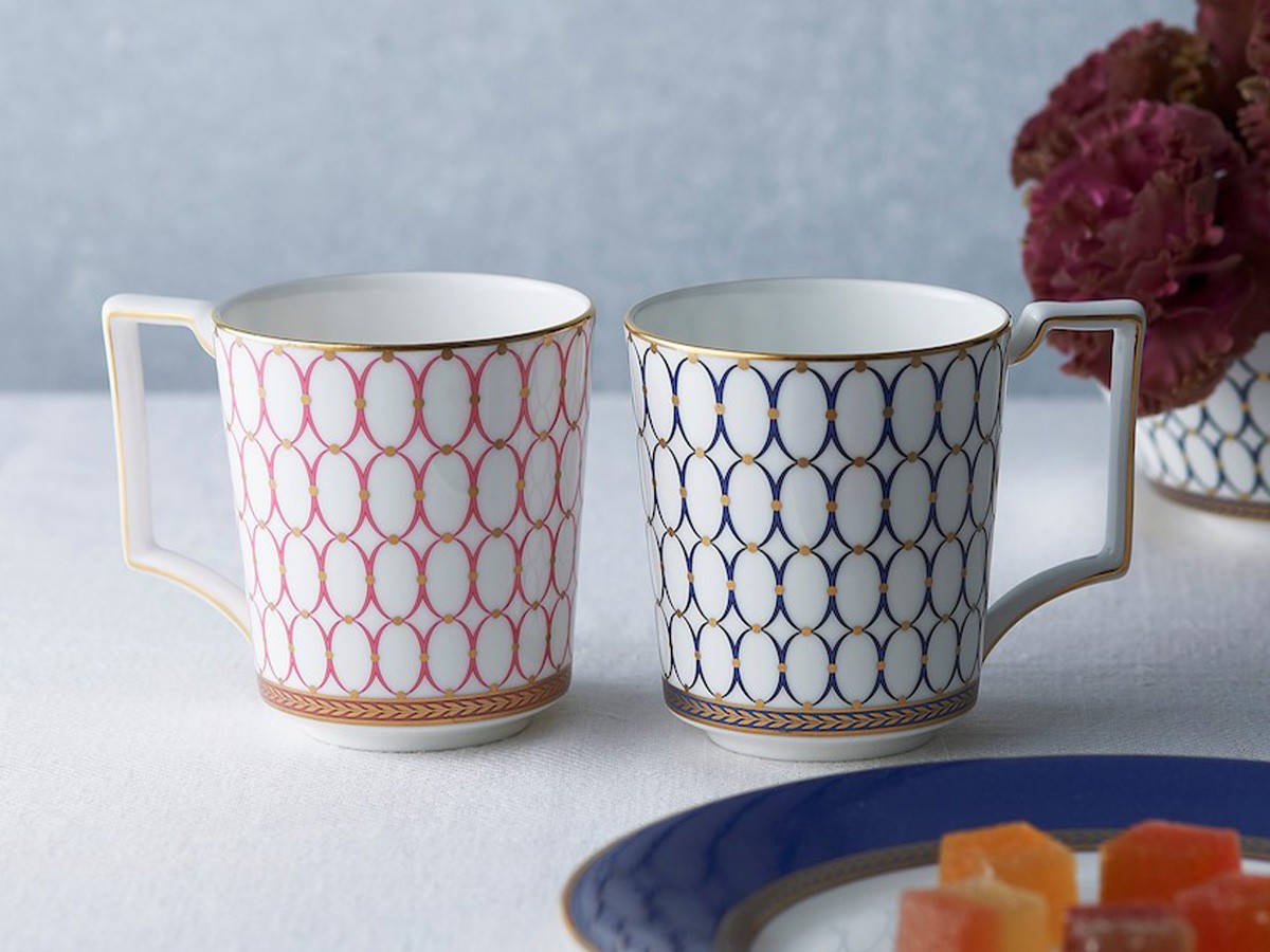 WEDGWOOD RENAISSANCE GOLD
MUG PAIR / ウェッジウッド ルネッサンス ゴールド マグ ペア（ピンク & ブルー） （食器・テーブルウェア > マグカップ） 1