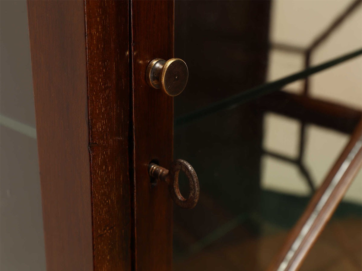 Lloyd's Antiques Real Antique 
Edwardian Display Cabinet / ロイズ・アンティークス 英国アンティーク家具
エドウォーディアン ディスプレイ キャビネット QJ001093 （収納家具 > キャビネット） 10