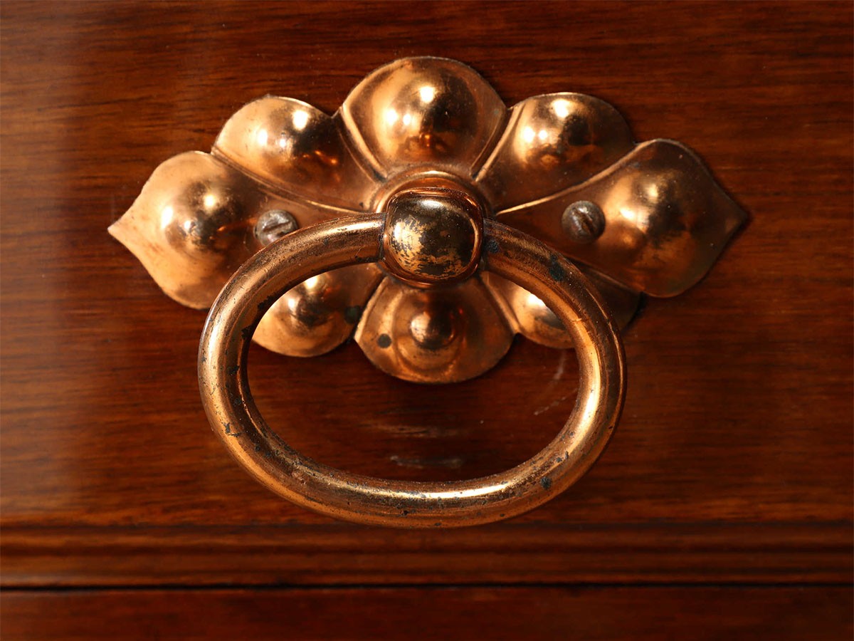 Lloyd's Antiques Real Antique 
Edwardian Display Cabinet / ロイズ・アンティークス 英国アンティーク家具
エドウォーディアン ディスプレイ キャビネット QJ001093 （収納家具 > キャビネット） 17