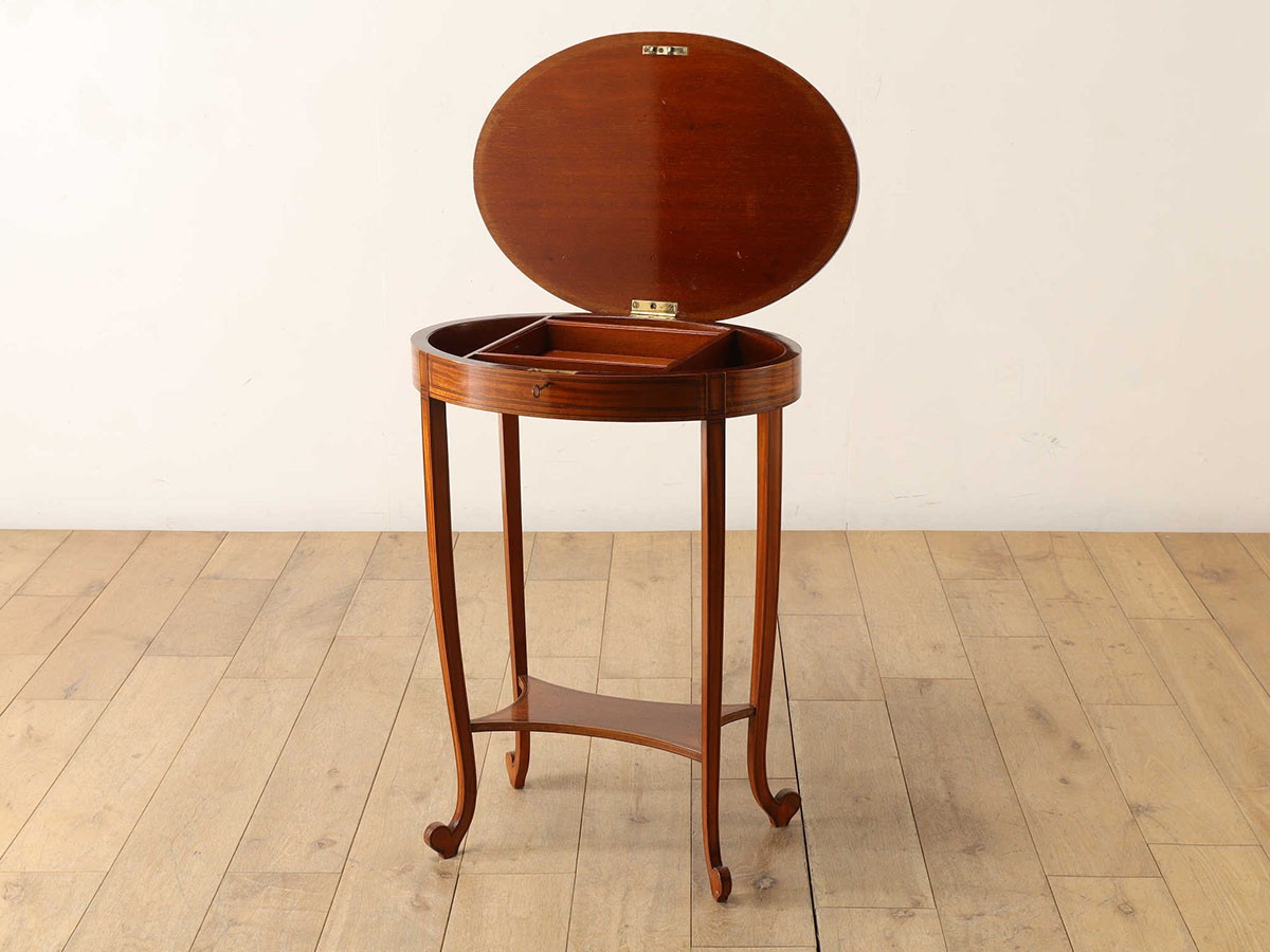 Lloyd's Antiques Real Antique 
Jewelry Side Table