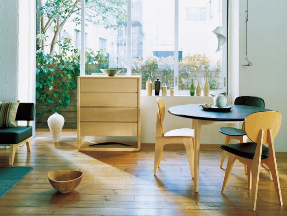 IDEE(イデー)の長大作デザインのダイニングテーブル ナチュラル