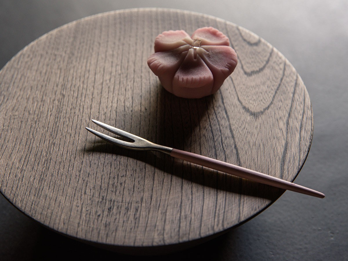 Cutipol WAGASHI Cutlery Set
SAKURA / クチポール 和菓子専用カトラリー 3本セット（桜） （食器・テーブルウェア > カトラリー） 7