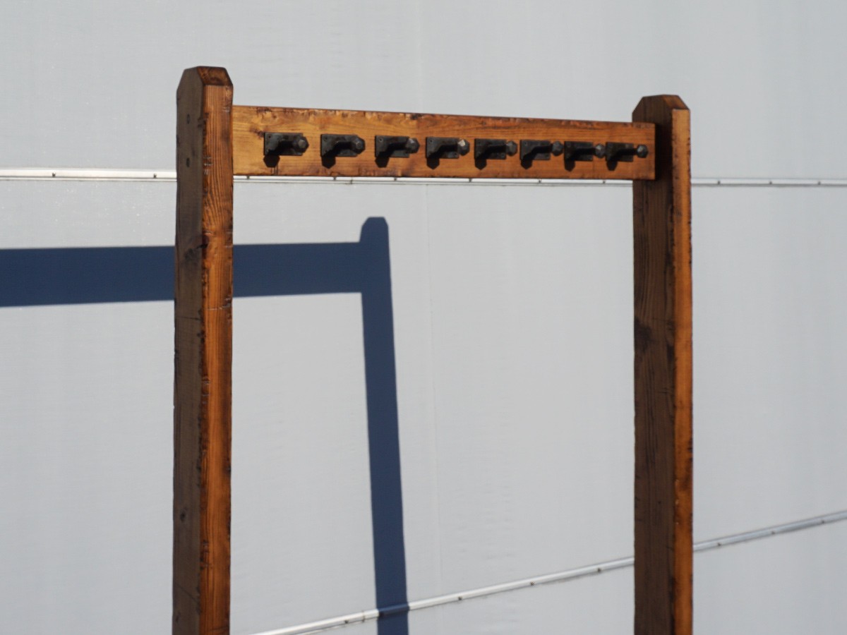 Bolt Hook Hanger Rack B 7
