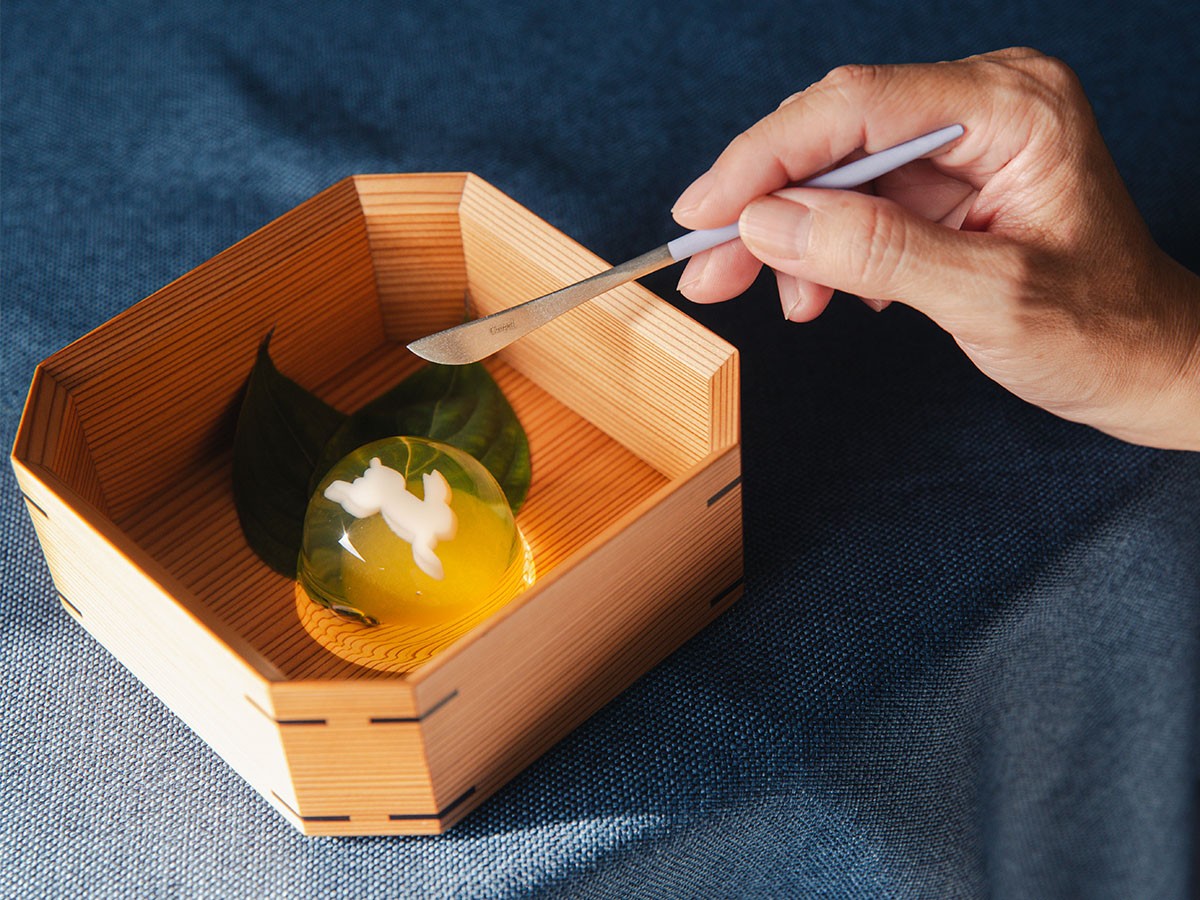 Cutipol WAGASHI Cutlery Set
FUJI / クチポール 和菓子専用カトラリー 3本セット（藤） （食器・テーブルウェア > カトラリー） 10