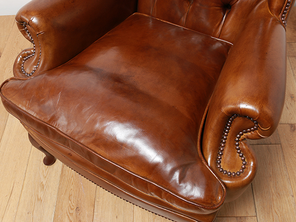 Reproduction Series
Q / A Wing Chair 8