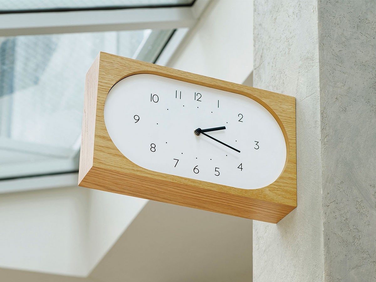 FLYMEe Vert Wall Clock