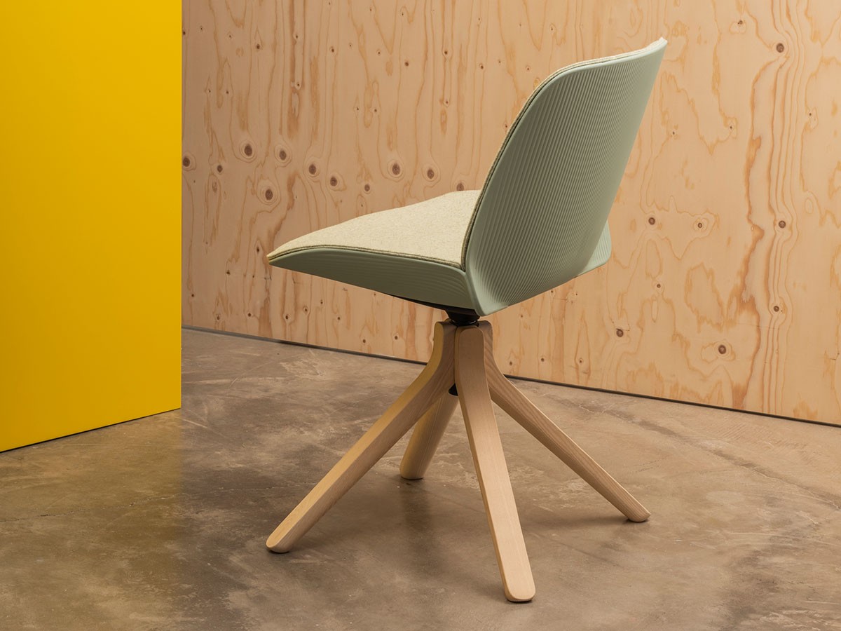 Andreu World Nuez Chair
Upholstered Shell Pad / アンドリュー・ワールド ヌエス SI2789
チェア 回転式木脚（シェルパッド） （チェア・椅子 > ダイニングチェア） 2