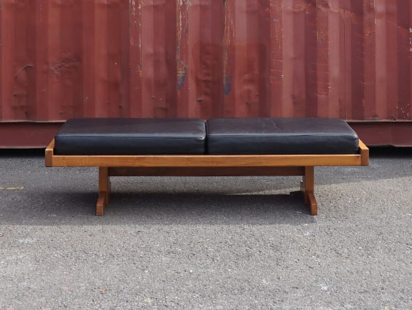 RE : Store Fixture UNITED ARROWS LTD. Bench 2 seater / リ ストア フィクスチャー ユナイテッドアローズ ベンチ 2人掛け （チェア・椅子 > ベンチ） 1