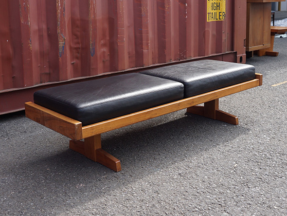 RE : Store Fixture UNITED ARROWS LTD. Bench 2 seater / リ ストア フィクスチャー ユナイテッドアローズ ベンチ 2人掛け （チェア・椅子 > ベンチ） 3