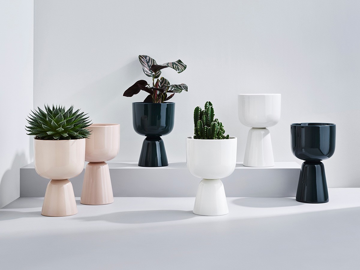 iittala Nappula Plant Pot / イッタラ ナップラ プラントポット 230 × 155（ホワイト） -  インテリア・家具通販【FLYMEe】