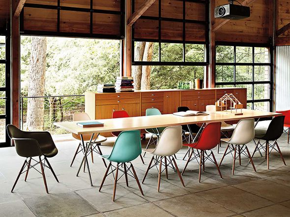 Herman Miller Eames Molded Plastic Side Shell Chair / ハーマンミラー イームズ プラスチックサイドシェルチェア
ダウェルベース ホワイトアッシュ脚 DSW. BK A2 / DSW. 91 A2 / DSW. 47 A2 （チェア・椅子 > ダイニングチェア） 4