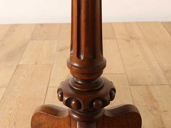 Lloyd's Antiques Real Antique
Table / ロイズ・アンティークス イギリスアンティーク家具
トライポッド オケージョンテーブル （テーブル > カフェテーブル） 6