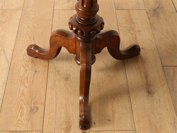 Lloyd's Antiques Real Antique
Table / ロイズ・アンティークス イギリスアンティーク家具
トライポッド オケージョンテーブル （テーブル > カフェテーブル） 7