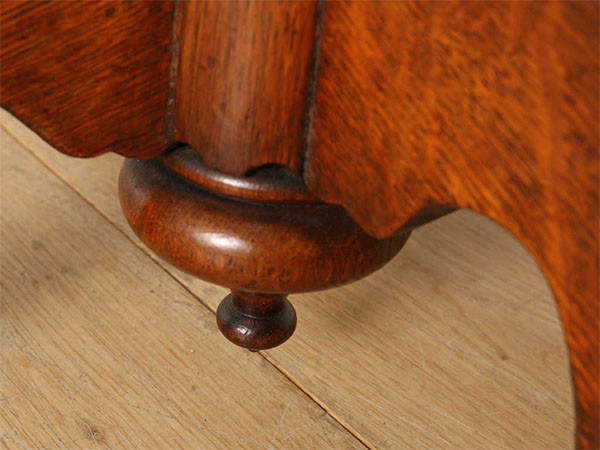 Lloyd's Antiques Real Antique
Table / ロイズ・アンティークス イギリスアンティーク家具
トライポッド オケージョンテーブル （テーブル > カフェテーブル） 9