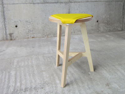 インダストリアル イエロースツール スツール 60 イエロー ラッカー – Artek Tokyo Store