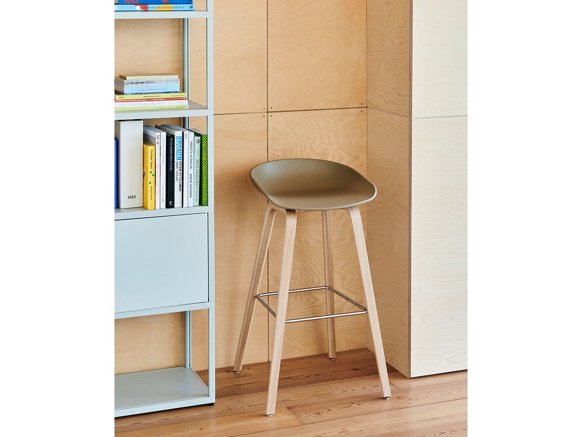 ABOUT A STOOL AAS32 HIGH H85 2.0 18