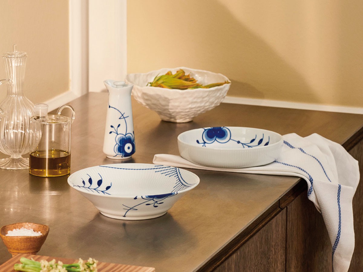 Royal Copenhagen Blue Fluted Mega
Oil & Vinegar Bottle / ロイヤル コペンハーゲン ブルーフルーテッド メガ オイル & ビネガー ボトル （キッチン家電・キッチン用品 > 調味料入れ） 4