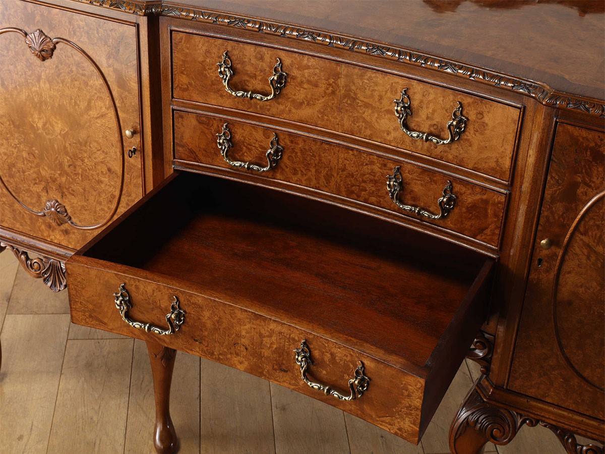 Lloyd's Antiques Real Antique
Q/A Sideboard / ロイズ・アンティークス 英国アンティーク家具
Q/Aサイドボード （収納家具 > サイドボード・リビングボード） 23