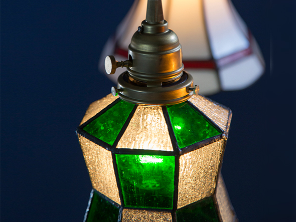 CUSTOM SERIES
Brass Pendant Light × Stained Glass Helm 3