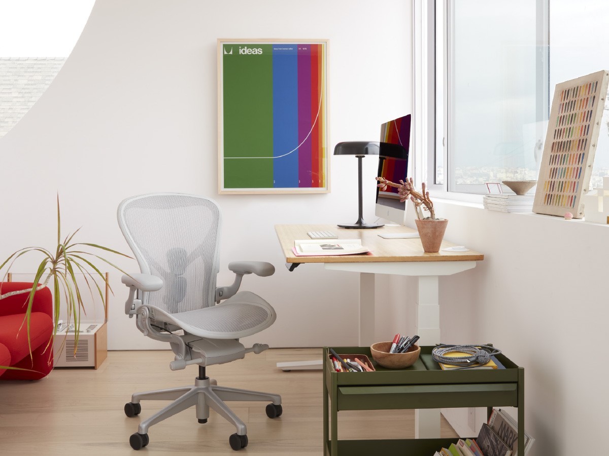 Herman Miller Embody Chair / ハーマンミラー エンボディチェア グラファイトカラーベース -  インテリア・家具通販【FLYMEe】