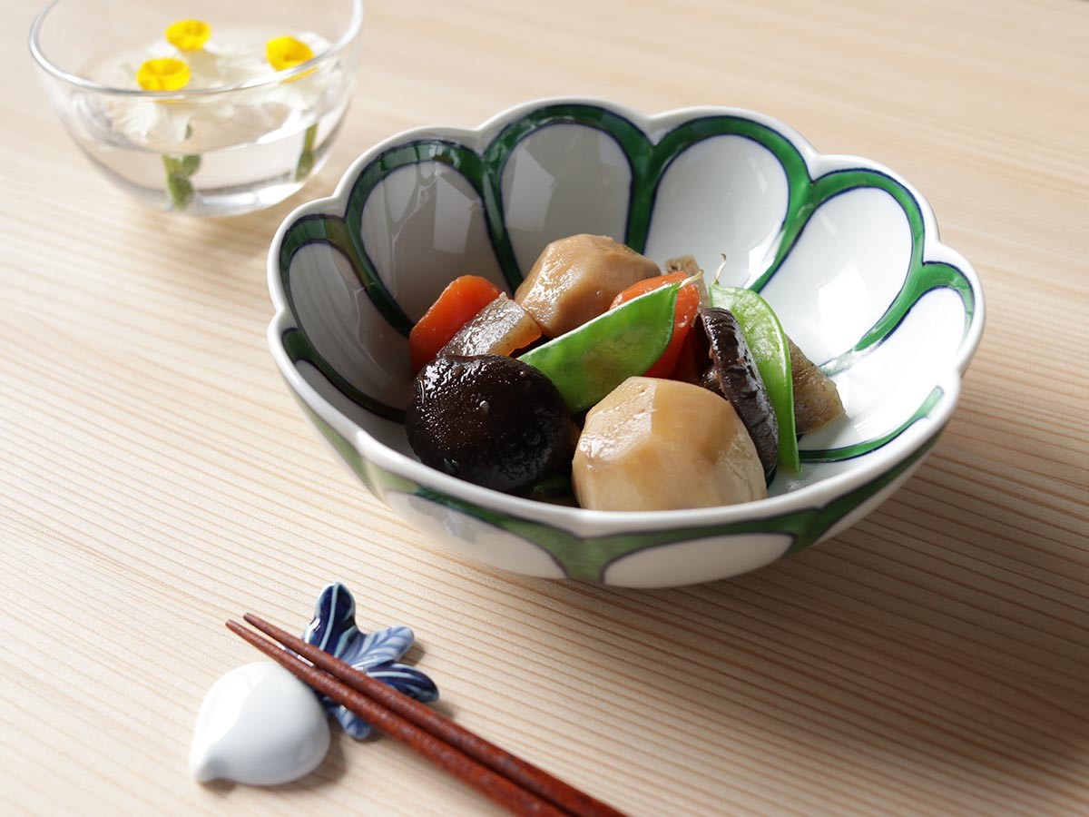 源右衛門窯 緑彩菊見込 鉢 菊型 / げんえもんがま 緑彩菊見込 鉢 菊型 （食器・テーブルウェア > お椀・ボウル） 2