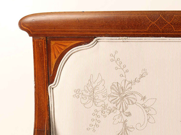 Lloyd's Antiques Real Antique
Parlor Settee / ロイズ・アンティークス イギリスアンティーク家具
パーラーセティ （チェア・椅子 > ベンチ） 3