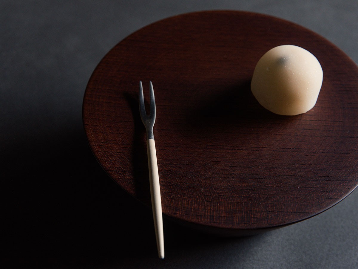 Cutipol WAGASHI Cutlery Set
USUTAMAGO / クチポール 和菓子専用カトラリー 3本セット（薄卵） （食器・テーブルウェア > カトラリー） 6