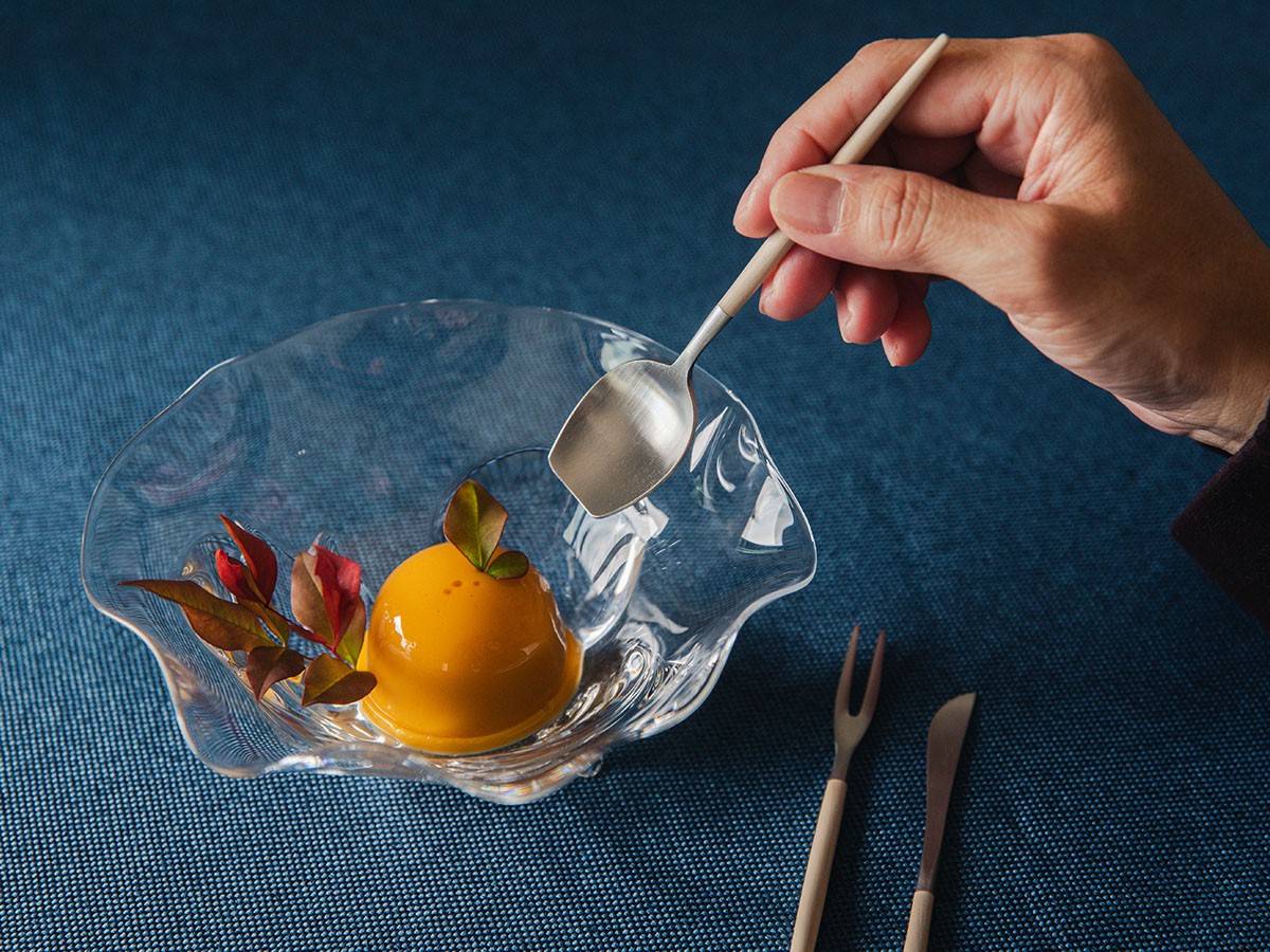 Cutipol WAGASHI Cutlery Set
USUTAMAGO / クチポール 和菓子専用カトラリー 3本セット（薄卵） （食器・テーブルウェア > カトラリー） 10