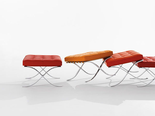 Mies van der Rohe Collection
Barcelona Stool - Relax 13