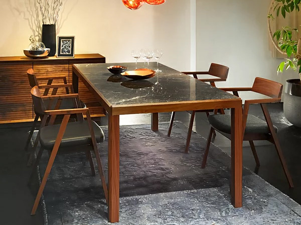 TRIANGOLO dining table 9