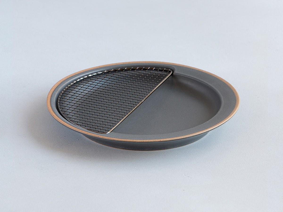 KIKIME amime / キキメ アミメ プレート 半月 黒酸化網 （食器・テーブルウェア > 皿・プレート） 2