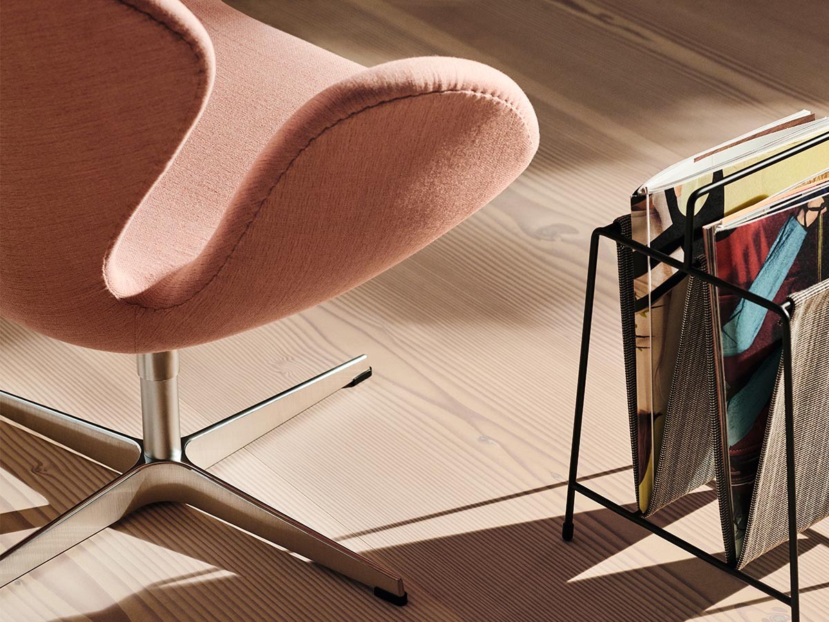 FRITZ HANSEN Right Now Delivery
SWAN / フリッツ・ハンセン スワンチェア 3320（クリスチャンハウン 1131 オレンジ / レッド） （チェア・椅子 > ラウンジチェア） 4