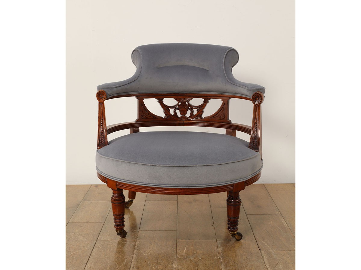 Lloyd's Antiques Real Antique
Edwardian Salon Chair / ロイズ・アンティークス 英国アンティーク家具
エドウォーディアンサロンチェア （チェア・椅子 > 座椅子・ローチェア） 3
