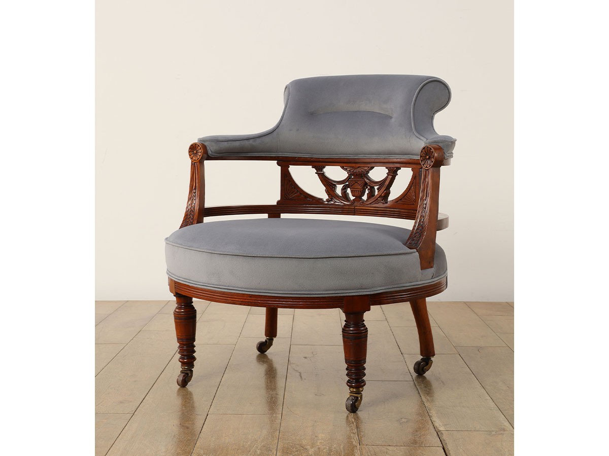 Lloyd's Antiques Real Antique
Edwardian Salon Chair / ロイズ・アンティークス 英国アンティーク家具
エドウォーディアンサロンチェア （チェア・椅子 > 座椅子・ローチェア） 7