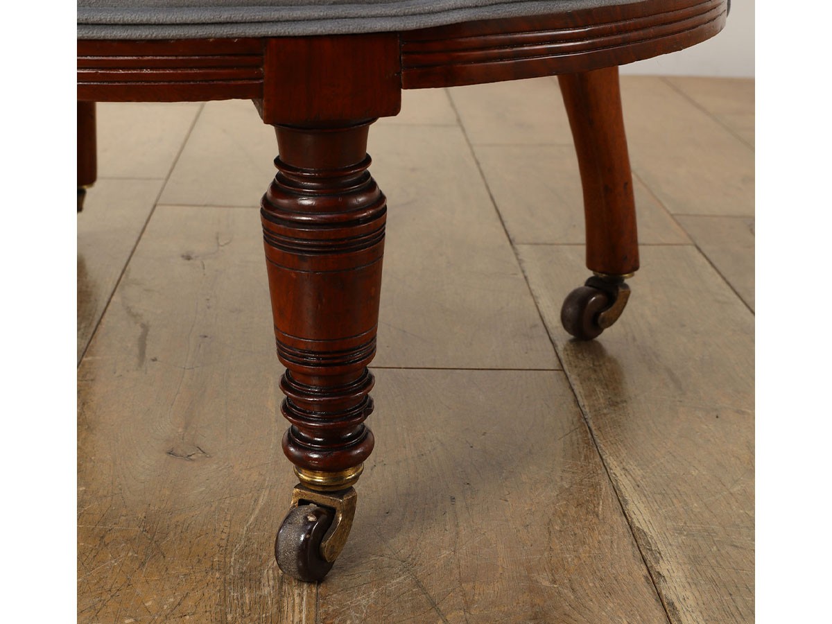 Lloyd's Antiques Real Antique
Edwardian Salon Chair / ロイズ・アンティークス 英国アンティーク家具
エドウォーディアンサロンチェア （チェア・椅子 > 座椅子・ローチェア） 24