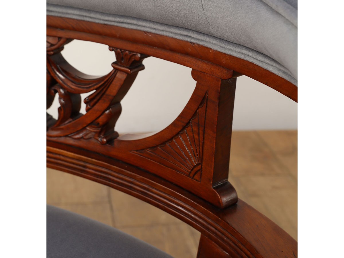 Lloyd's Antiques Real Antique
Edwardian Salon Chair / ロイズ・アンティークス 英国アンティーク家具
エドウォーディアンサロンチェア （チェア・椅子 > 座椅子・ローチェア） 21