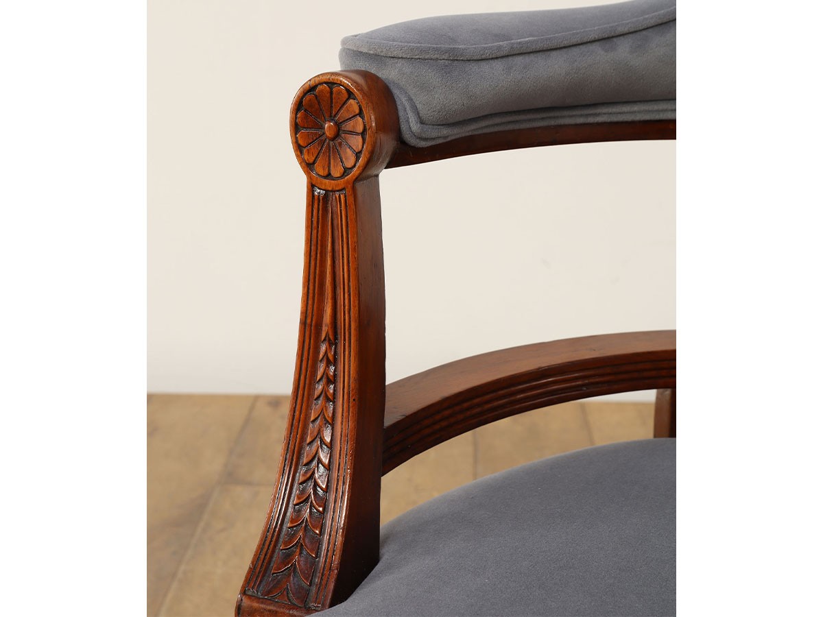 Lloyd's Antiques Real Antique
Edwardian Salon Chair / ロイズ・アンティークス 英国アンティーク家具
エドウォーディアンサロンチェア （チェア・椅子 > 座椅子・ローチェア） 14