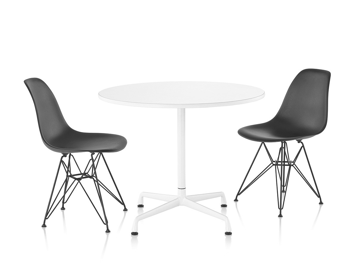 Eames Molded Plastic Side Shell Chair 3