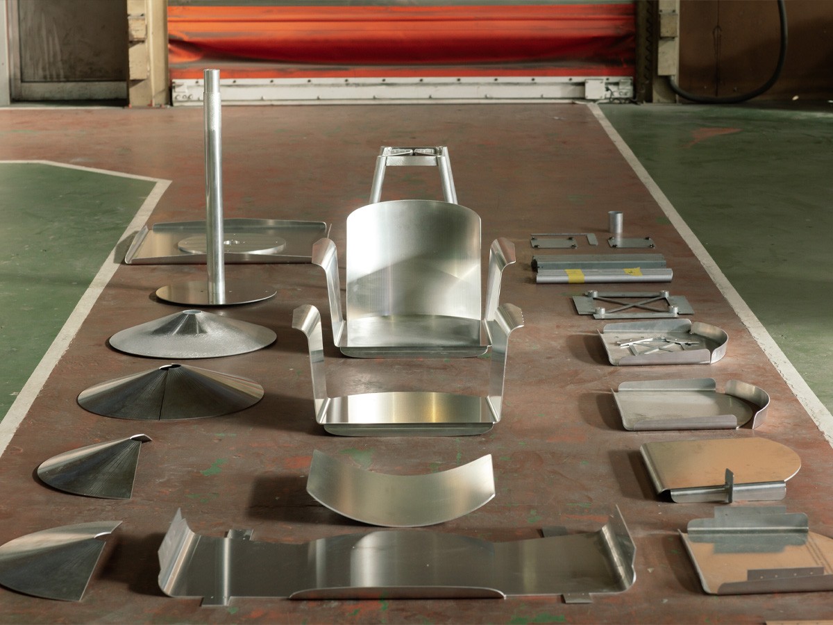 EETAL HIKOU Table / イータル ヒコウ テーブル （テーブル > カフェテーブル） 20