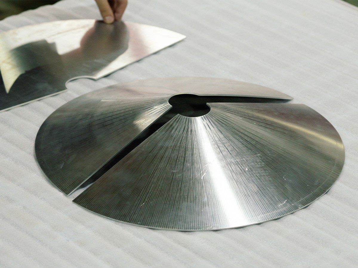 EETAL HIKOU Table / イータル ヒコウ テーブル （テーブル > カフェテーブル） 21